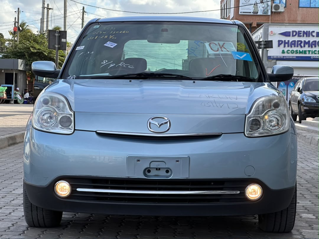 MAZDA VERISA